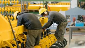 Agropartes, farmacéuticos y herramientas: eliminan las retenciones a los principales productos industriales 