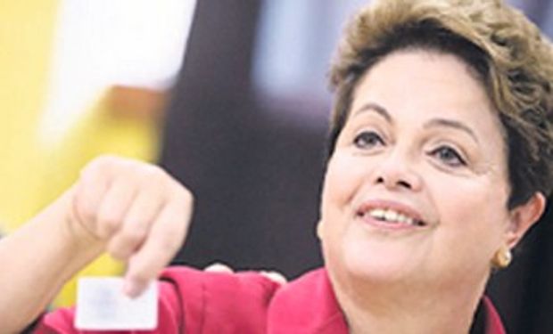 Ganó Dilma, pero el balotaje con Neves se presenta cuesta arriba