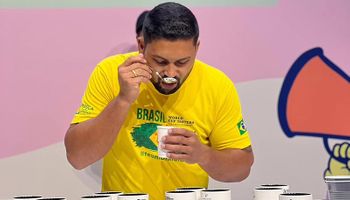 Brasileiro é campeão mundial de "taster de café", mas o que é isso?