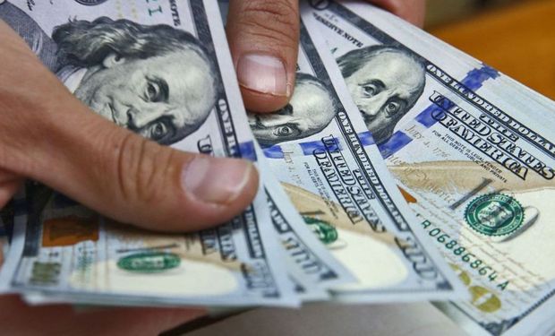El dólar blue se desploma