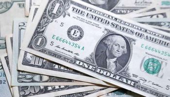 El dólar blue subió dos pesos tras estar una semana planchado