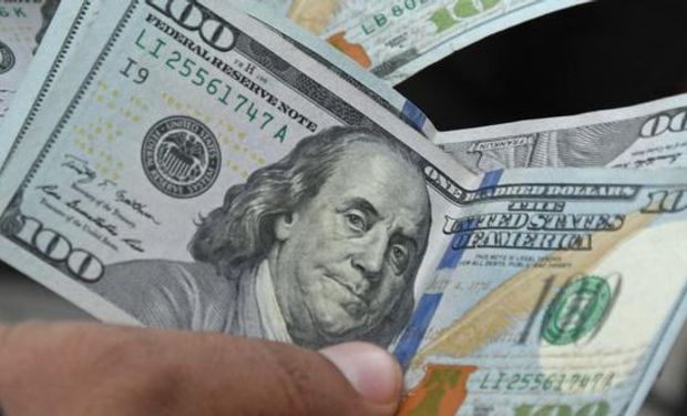 El dólar blue apunta a cerrar otra semana al alza