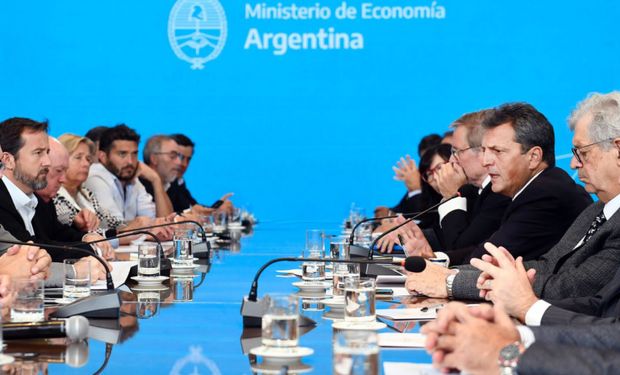 Dólar agro, misión imposible: se conocieron los requisitos para las economías regionales que quieran exportar a $300