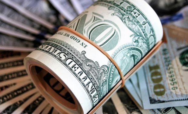 A cuánto cotizó el dólar hoy: la brecha se mantiene por encima del 100%