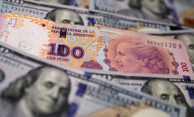 Dólar blue hoy: a cuánto cotiza el 25 de abril y cuál es la brecha con el dólar Banco Nación