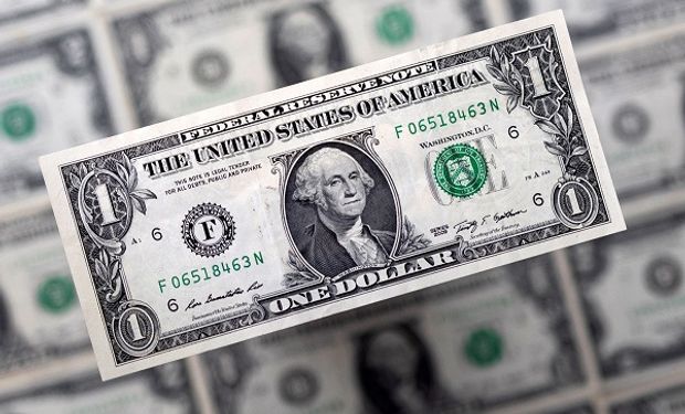 Dólar hoy: a cuánto cotiza el blue luego del cambio en el dólar tarjeta