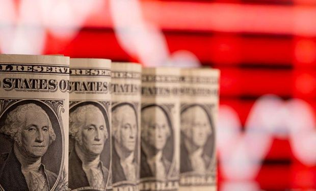 Dólar hoy: a cuánto cotiza el blue y cómo queda la brecha con el Banco Nación