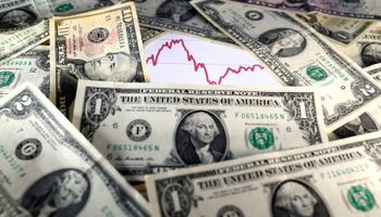 A cuánto cotiza el dólar blue hoy, que registra un máximo en lo que va del año