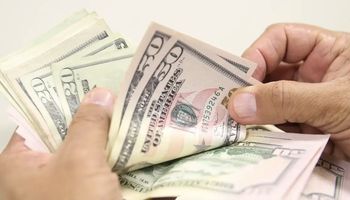 Ataque ao Irã eleva tensão global e pressiona dólar e petróleo