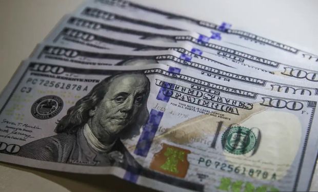 Dólar comercial encerrou o dia vendido a R$ 4,905, com queda de R$ 0,032 (-0,65%). (Foto - Valter Campanato/Ag. Brasil)