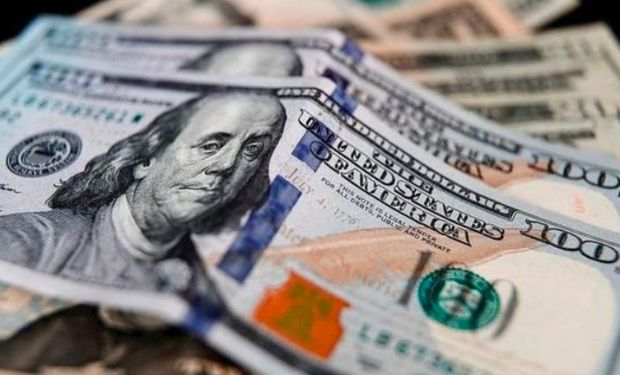 Dólar: el blue pierde $ 4 y anota su octava baja consecutiva