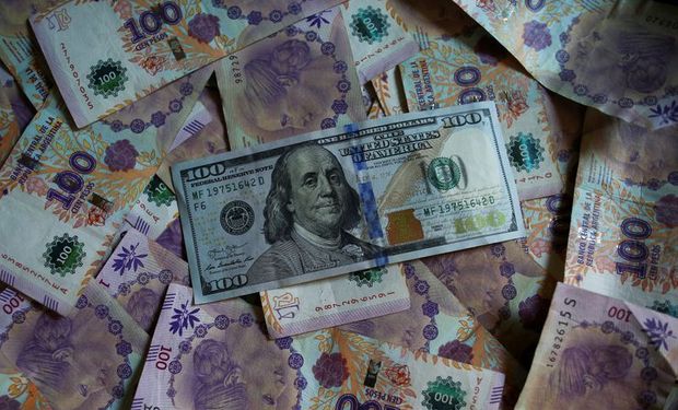 Anticipan otra semana caliente para el dólar financiero y el blue