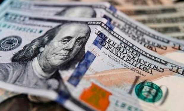 Dólar: el blue retrocedió a $ 175 y el Central pudo recuperar u$s 5 millones