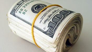 El dólar blue saltó otros $ 5 y terminó la semana con un avance de $ 23