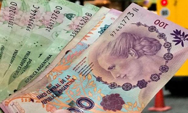 Se fueron las 'manos amigas' y el dólar blue volvió a tomar impulso