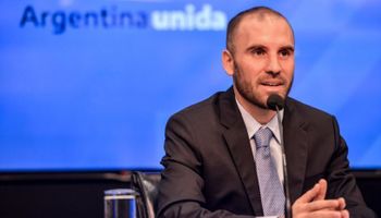 Dólar: buscan absorber liquidez del mercado con una licitación de bonos en pesos