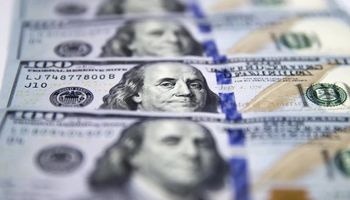 El dólar blue bajó y la brecha cayó por debajo del 90%: el Banco Central vendió hoy cerca de US$ 60