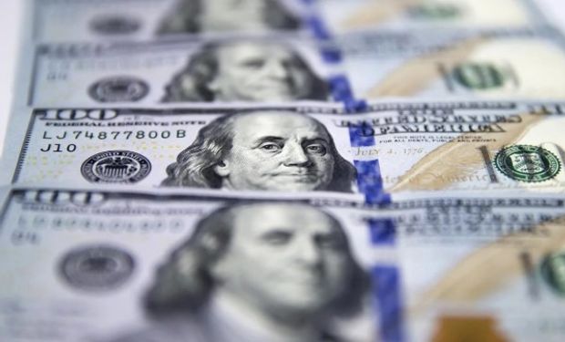 El dólar blue bajó y la brecha cayó por debajo del 90%: el Banco Central vendió hoy cerca de US$ 60