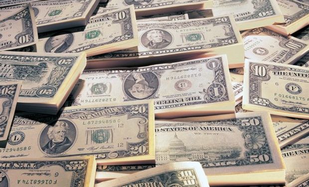 Los analistas creen que el Gobierno buscará así contener la inflación y la licuación del salario.