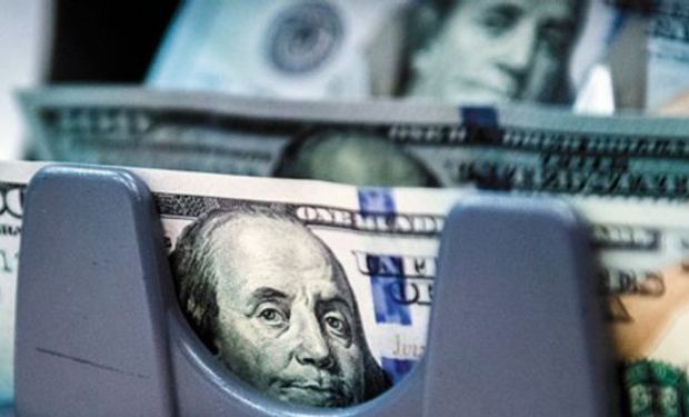 Dólar: el mayorista avanzó 18 centavos con el aval del BCRA