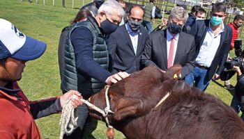 En el campo: la imagen de Julián Domínguez y un dato preocupante