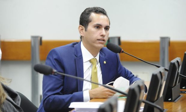 Autor do projeto, deputado Domingos Neto (PSD-CE) explica que a proposta busca instituir uma espécie de “Desenrola Rural”. (Foto - Domingos Sales/Câmara)