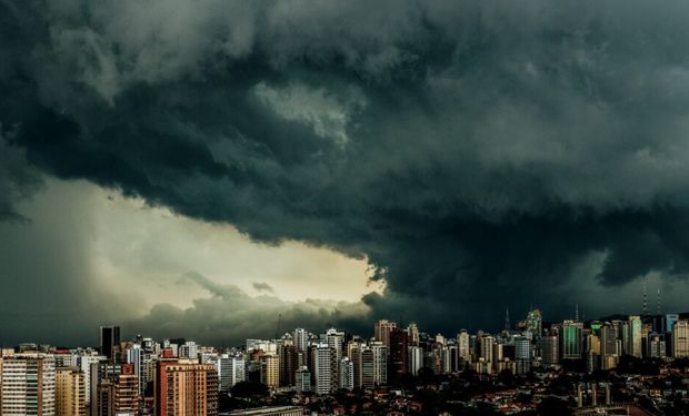 Ciclone no Sudeste provoca chuva forte em várias regiões do país