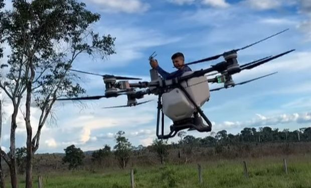Piloto é denunciado após usar drone agrícola como 'helicóptero' no Pará