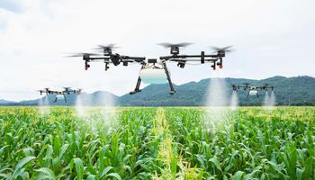 Brasil dobra número de drones importados em 2024 graças ao agro