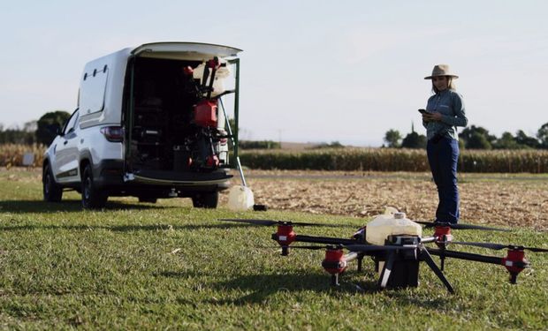 Empresa lança drone de US$ 15 mil para pulverizar plantações - Canaltech