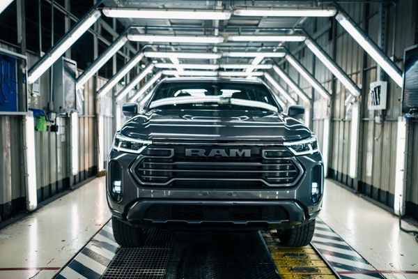 ram dakota 2025