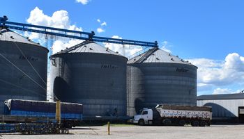 Aumentó un 37 % el costo del transporte: un insumo fue el principal enemigo de los transportistas en 2025