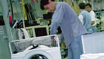 Según el INDEC, la economía creció 0,6% en diciembre