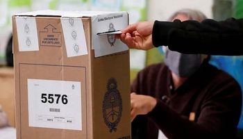 Por qué se suspendieron las elecciones en Tucumán y San Juan