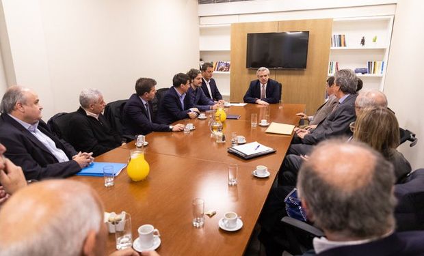 Encuentro de entidades y cámaras agroindustriales con el candidato del Frente de Todos, Alberto Fernández.