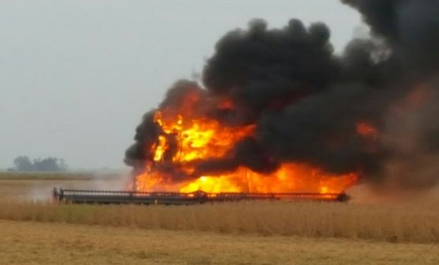 Incendio de una cosechadora.