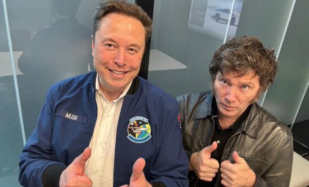 Milei se reunió con Elon Musk y manejó la súper pick up eléctrica de Tesla: ¿Llegará a la Argentina?