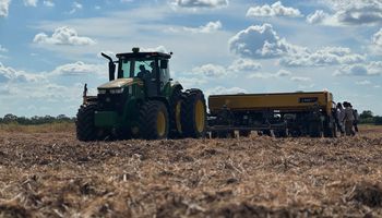 Hito: la empresa argentina que entregó la primera sembradora en Bolivia