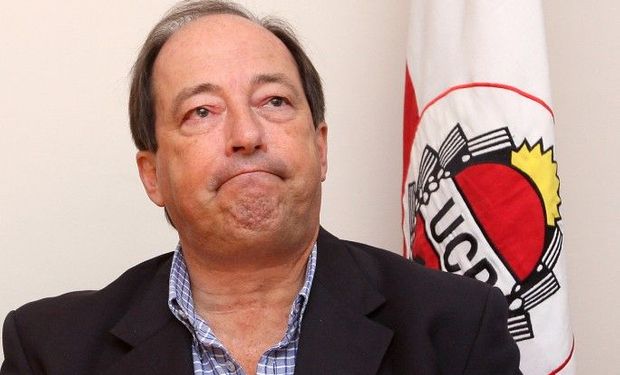 Ernesto Sanz no evaluó, cuando terminó de cerrar el acuerdo con el PRO, la verdadera dimensión de la dependencia que el macrismo terminó teniendo de la UCR.