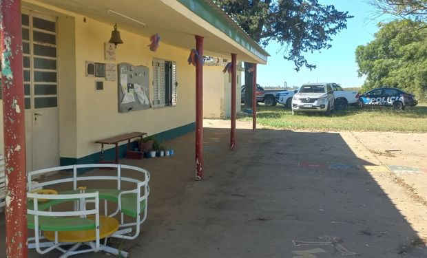 Nuevo robo a una escuela rural de Santa Fe: se llevaron desde un tractor cortacésped hasta insumos elementales para el inicio de clase