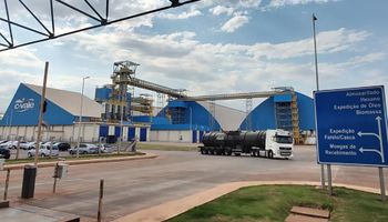 Esmagadora de soja da C.Vale inicia produção com 76 toneladas de óleo degomado 