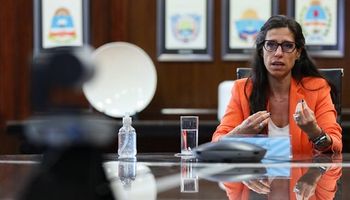 Paula Español: "No nos va a temblar el pulso a la hora de cerrar las exportaciones de carne"