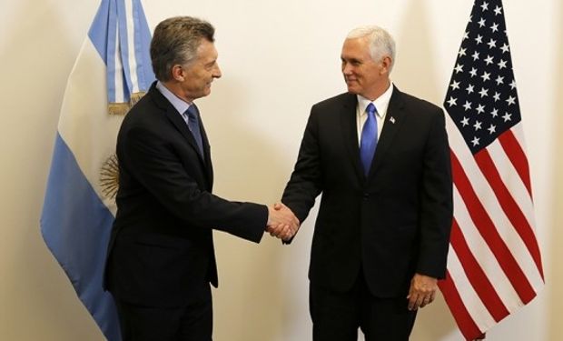 Pence, quien llegó el lunes en el marco de una gira por la región, agradeció al Presidente su "liderazgo en el cono sur".