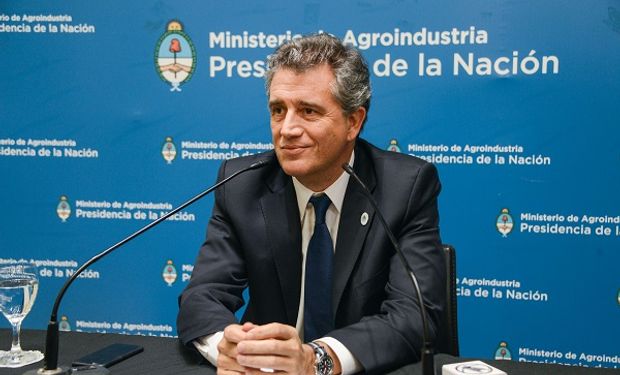 Luis Etchevehere, ministro de agroindustria.