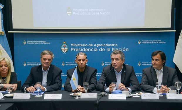 La resolución conjunta sobre Buenas Prácticas Agrícolas y aplicación de fitosanitarios, fueron algunos de los temas que se debatieron.