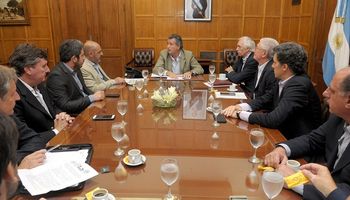 Etchevehere se reunió con la Mesa de Enlace de Entre Ríos