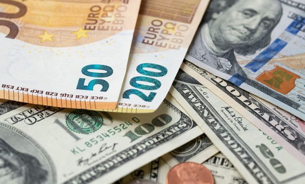 Euro já vale menos que o dólar e perde terreno frente ao real.