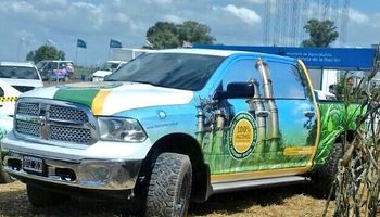 Lanzan una camioneta que funciona a bioetanol de caña de azúcar