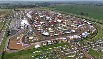 La historia y anécdotas de Expoagro, la feria que en 20 años se convirtió en una de las más grandes del agro a nivel mundial: "Es increíble pensar que con nuestro trabajo ayudamos a alimentar al mundo"