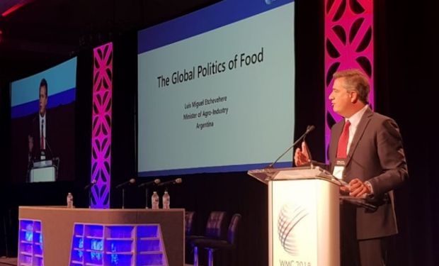 Luis Miguel Etchevehere participó como uno de los oradores centrales del XXII Congreso Mundial de la Carne, celebrado en Dallas, Texas.